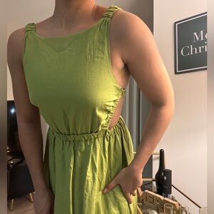 Green mid length backless linen dress. Size 4
